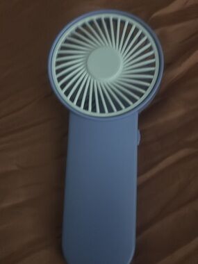 Handheld Portable Mini Fan in Light fuchsia purple AA